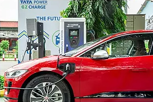Mumbai Gets 150 Green energy-powered EV Stations by Tata Power