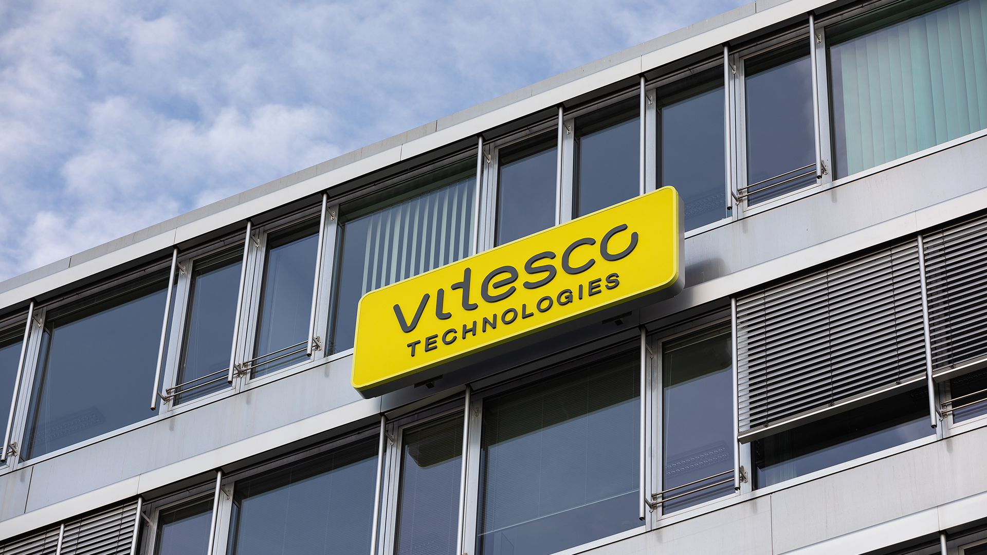 Vitesco to partner for electric and hybrid powertrain for Renault