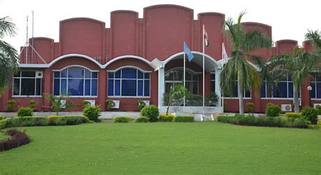LNJ Bhilwara Group to Foray into EVs