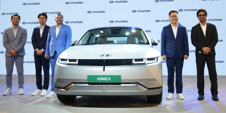 Ashok Leyland showcases advanced mobility solutions at Auto Expo 2023