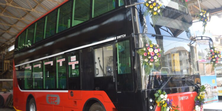 Switch Mobility delivers EiV22- Electric double decker buses to BEST