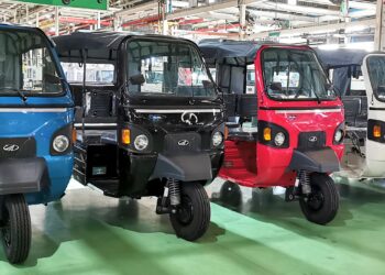 The 50000th electric Mahindra e-Alfa rolls out of Haridwar Plant