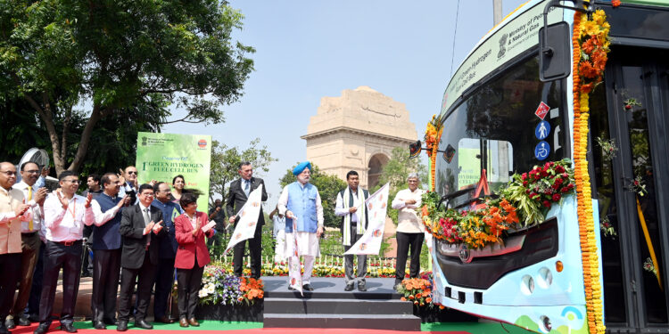 Tata Motors delivers first-of-its-kind Hydrogen Fuel Cell powered buses to Indian Oil