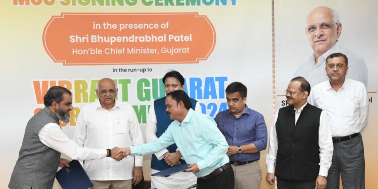 Wardwizard signs MOU with the Gujarat  government to invest Rs. 2,000 crores.
