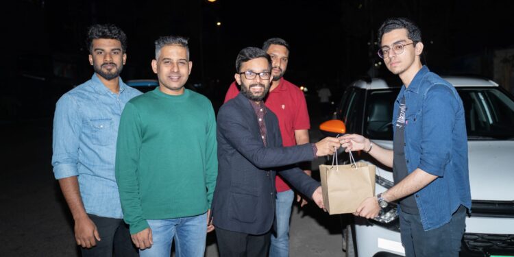 Zoomcar and SPARKCARS to raise EV Car Adoption in Self-Drive Space