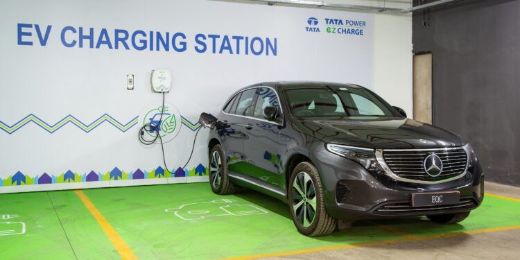 Tata Power reaches over 1000 green energy-powered EV charging points in Mumbai