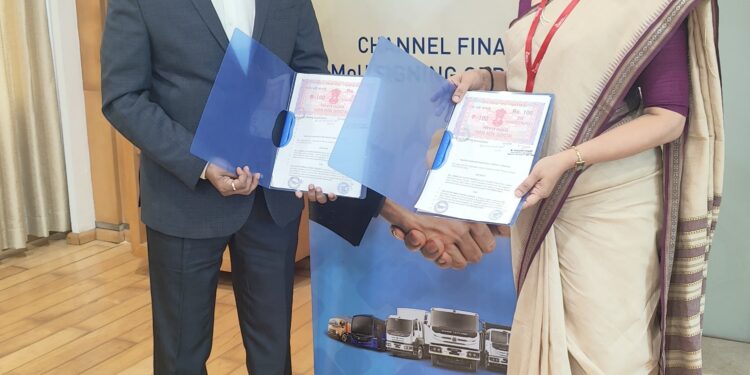 South Indian Bank signs MOU with Ashok Leyland Limited for Dealer Financing