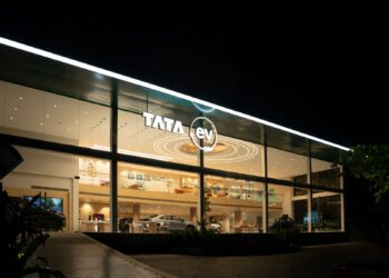 Tata Passenger Electric Mobility unveils new outlets in Kerala