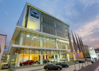 BMW’s new Retail.NEXT dealership in Central Delhi with Deutsche Motoren