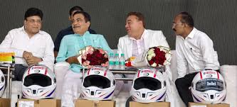 Gadkari mandates compulsory ISI helmets with new two-wheeler purchases