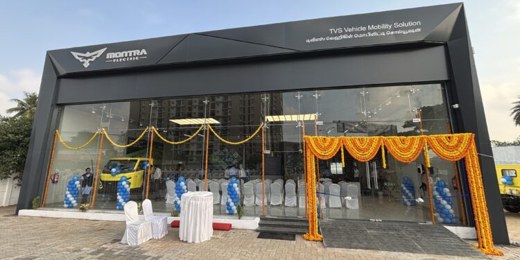 Montra Electric E-SCV ‘Eviator’ debuts at its 1st South India dealership