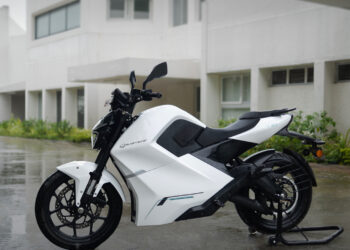 India’s 1st EV Bike with CCS2 Charging: Raptee T30 ARAI Certified