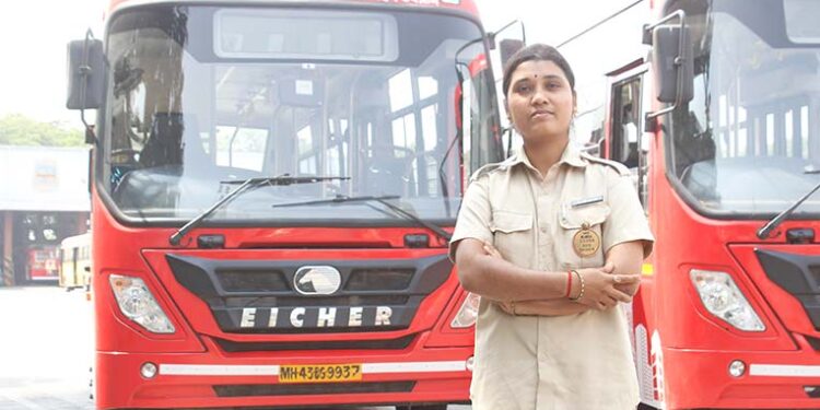 Eicher Trucks & Buses Hosts Women Transporters Delegation