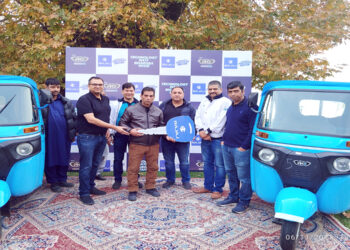Bajaj Auto’s GoGo P7012 E-auto tops India’s e3w market for April 25