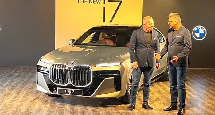 BMW prices its i7 at a uniform price Pan India