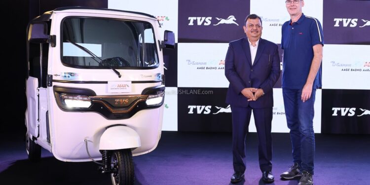 TVS Signs MOU with ODR cabs for 500 TVS KING Max EV three wheelers