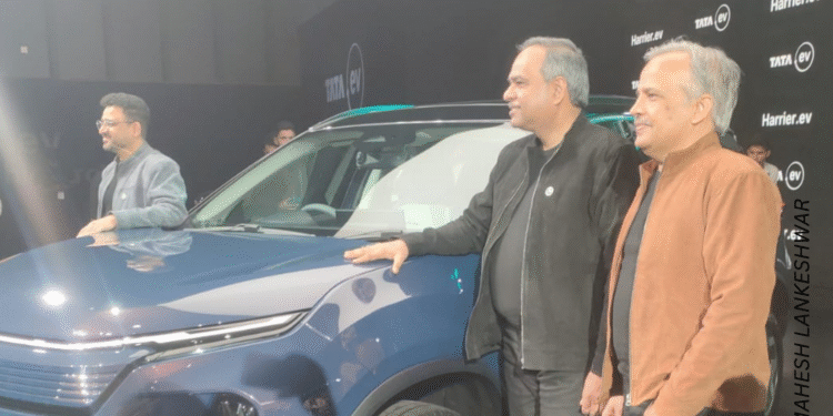 India Offers $780 mn in Duty Waivers to Woo Global EV Makers With High-Stakes Localization Plan