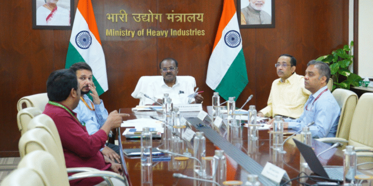 JBM Powers Delhi’s Green Push; CM Rekha Gupta Flags Off 100 New DEVi Electric Buses