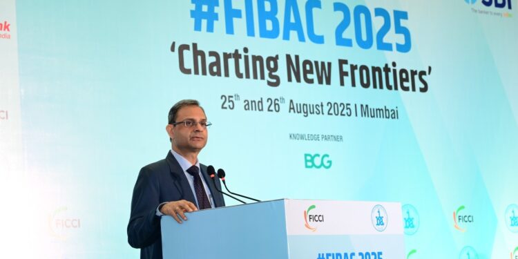 India’s Central Bank Plays Down US Tariff Threat, Touts Record Reserves