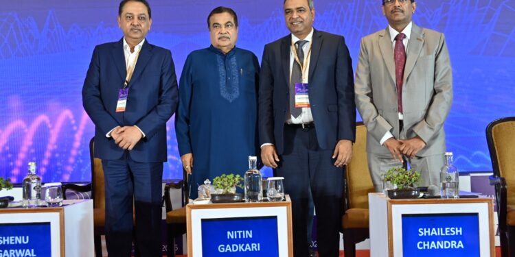 PM Highlights India’s Global Potential in Green Transport at SIAM Convention