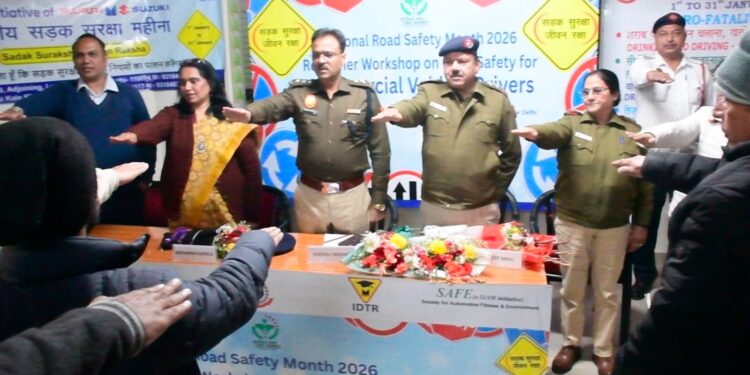SIAM Holds Road Safety Refresher Workshops for Drivers in Delhi